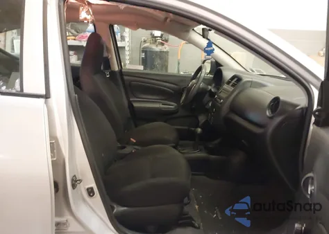 2015 Nissan Versa 1.6 S+ z USA, uszkodzony, nr VIN 3N1CN7AP2FL867207